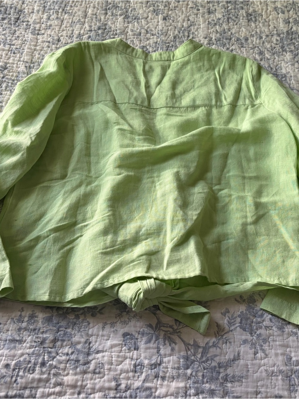 Boston Proper Women’s Small Lime Green Button/Tie Front Linen Top flared sleeves - Picture 11 of 12
